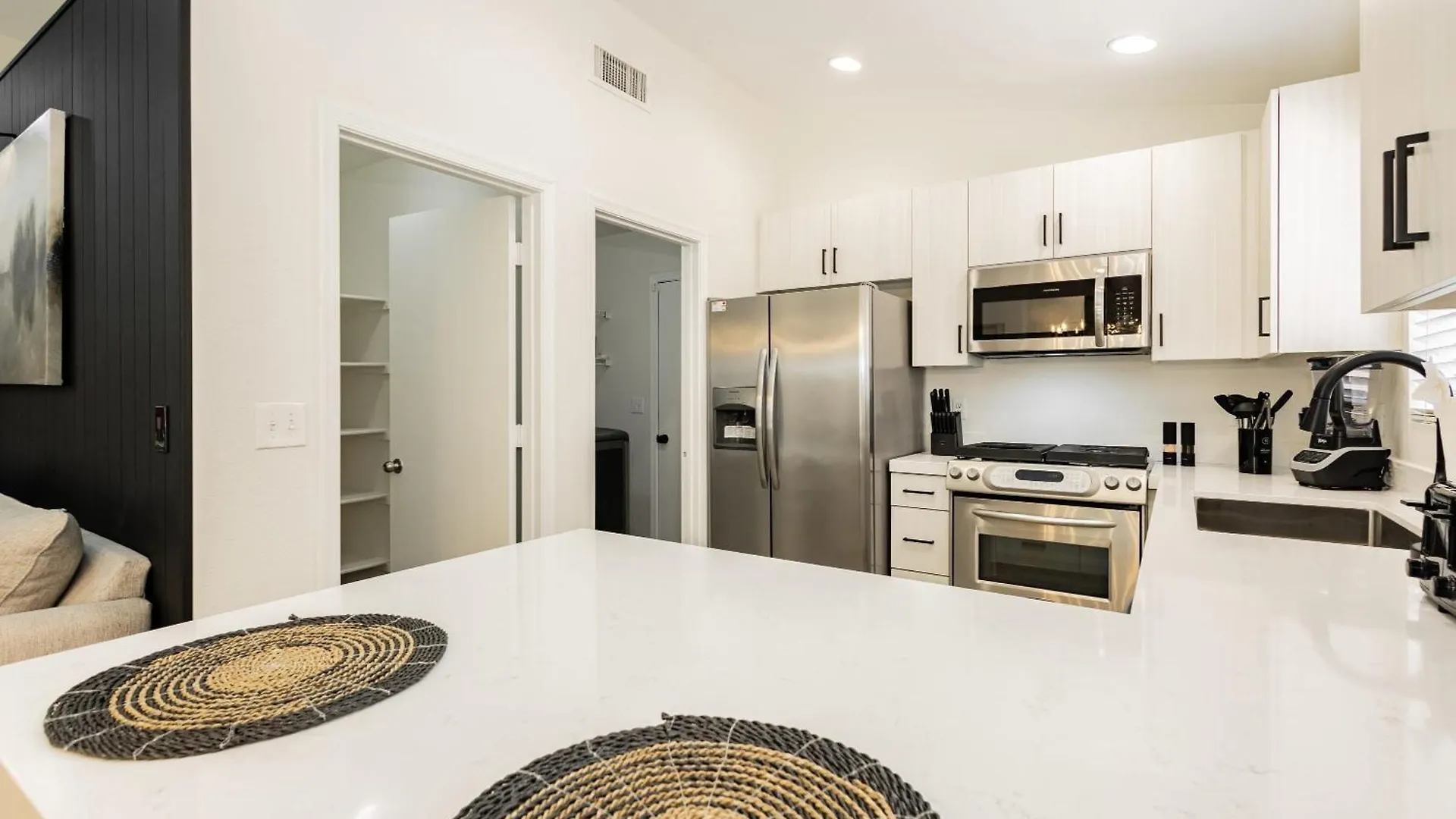 Modern 3Br Home W Pool, Hot Tub, Sleeps 6 Las Vegas Holiday home